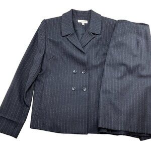 Amanda Smith‎ Suit Women 10P Gray White Pinstripe Double Breasted Career Classic